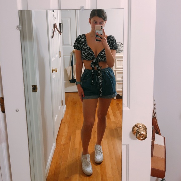 Urban Outfitters Oversized Denim Shorts - Picture 2 of 5